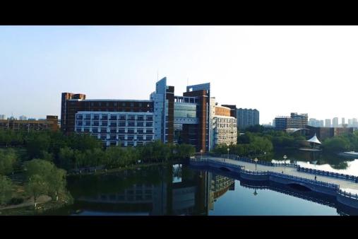 视频  滨州学院航拍全景 我们美丽的宾夕法尼亚州立学院